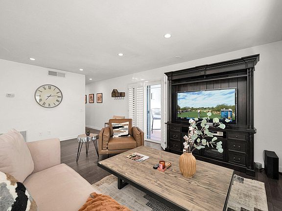 4th image of 5215 N 24th St APT 205