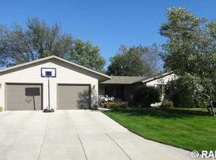 1315 Broadway Ave, Chippewa Falls, WI 54729