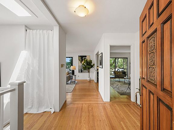 4th image of 37 Manzanita Road