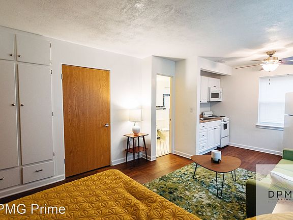 4th image of 501 W Hillsdale St #9964604