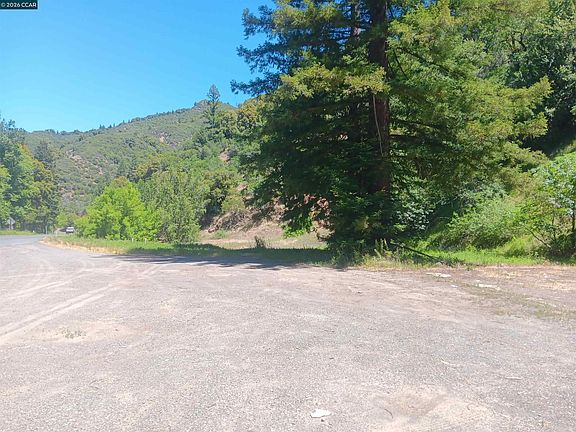 4th image of 56025 Highway 101 N
