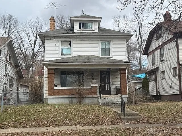 1419 Lexington Ave photo 1