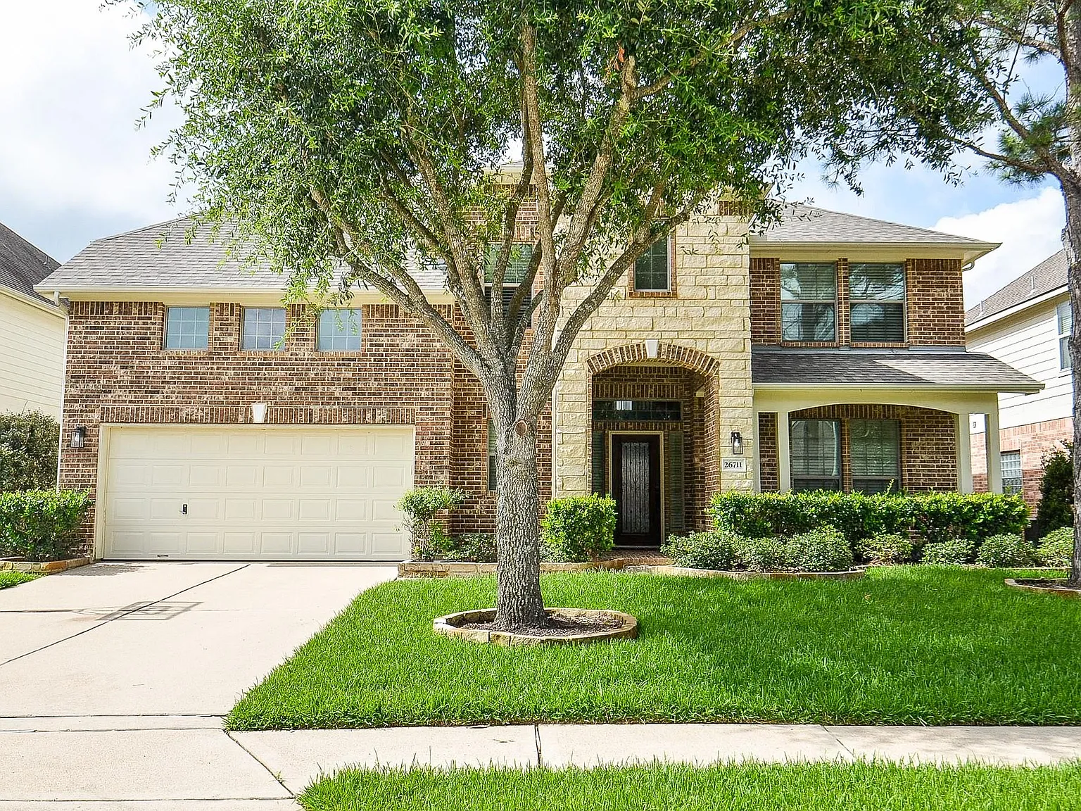 4 bed, 3.5 bath, 3290 sqft, $3,750 — Photo 1