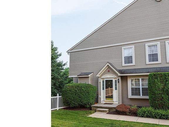 2nd image of 504 Black Walnut Dr