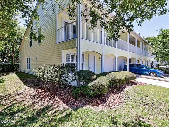 3rd image of 76 Vining Ct #D