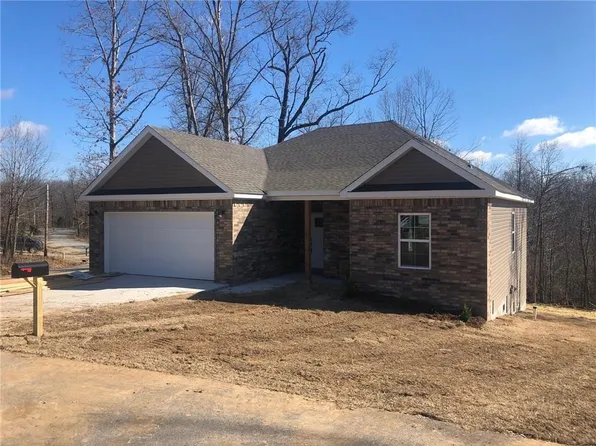 1 Hubert Ln, Bella Vista, AR 72715