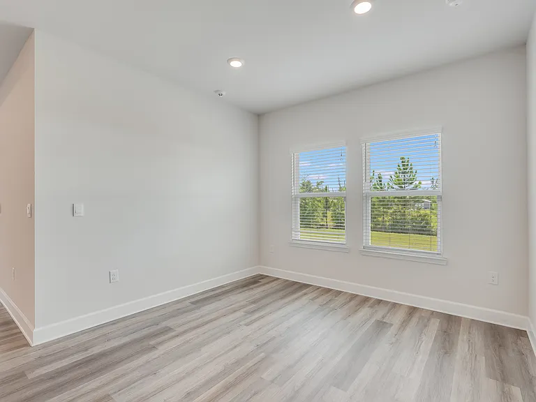 30520 Willie Dr — Photo 12