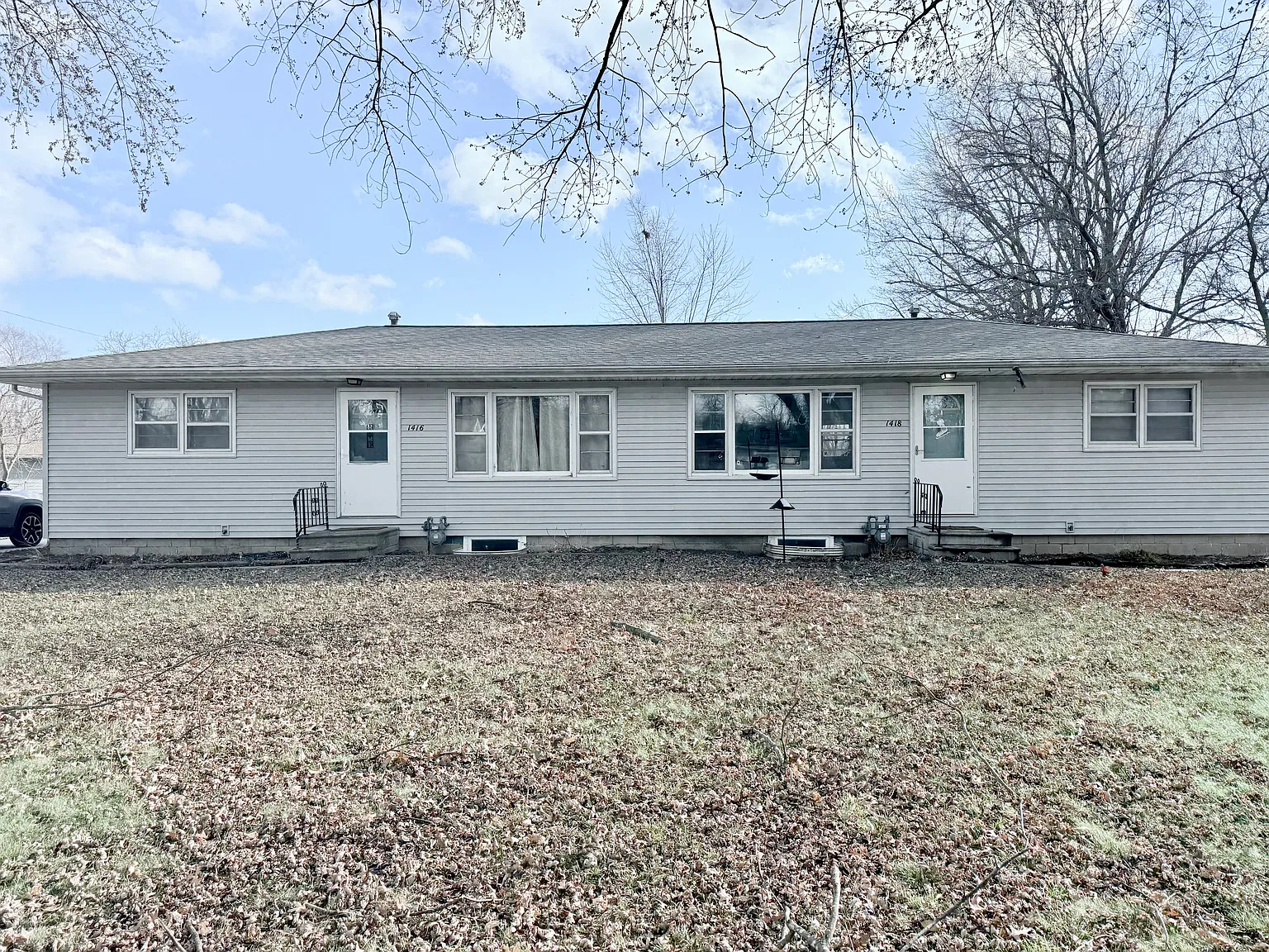 3 bed, 1232 sqft, $1,350 — Photo 1
