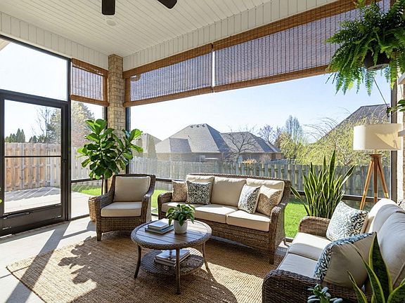 5th image of 2390 E Cardinal Street