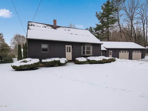 11 Opeechee St, Lanesboro, MA 01237
