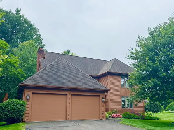 35 Macintosh Lane #35, Glastonbury, CT 06033