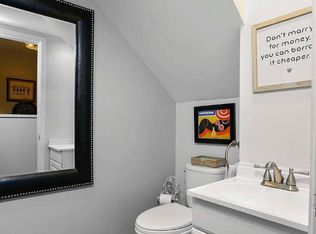 49 Beacon St, Winthrop, MA 02152
