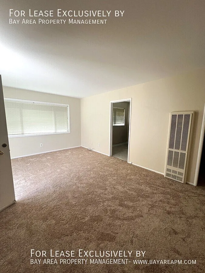 Bright and Spacious 1 BR/1 BA Unit close to Woodside Road! — Photo 3