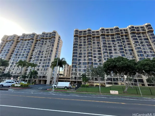 5070 Likini St APT 1009, Honolulu, HI 96818