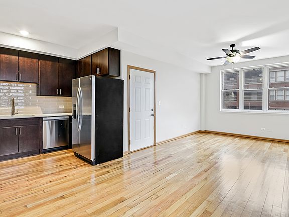 4th image of 3901 W Van Buren St