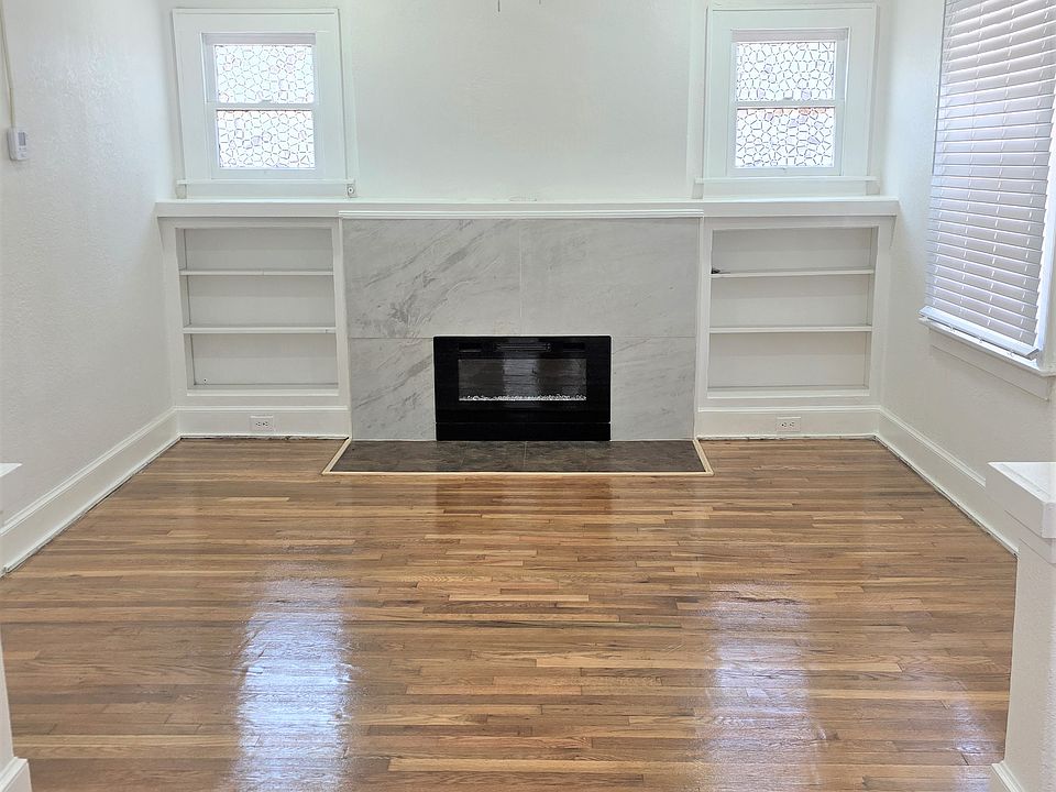 1st image of 4002 Pershing Dr