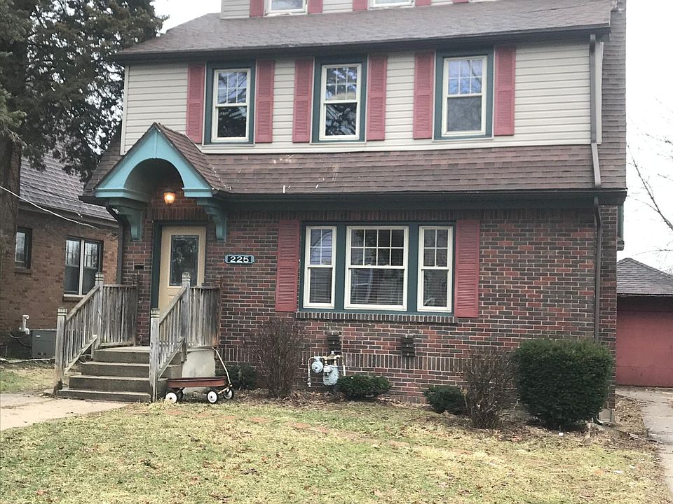 1st image of 225 Robert Ave