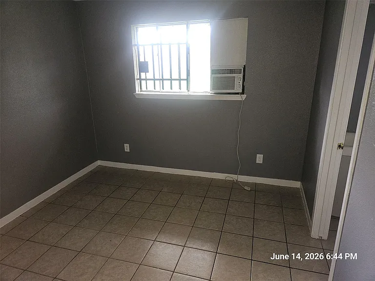 1534 Tarberry Rd — Photo 13