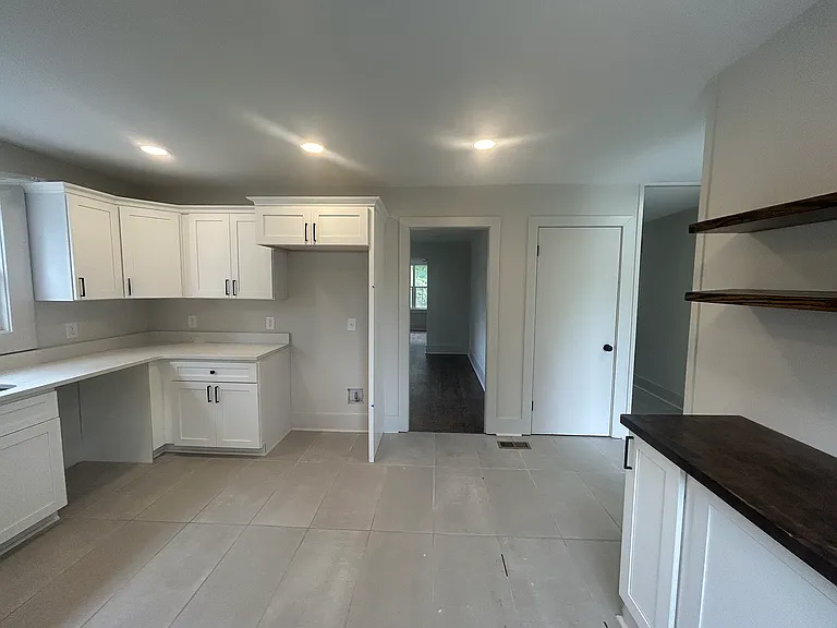 812 W Lincoln St — Photo 11