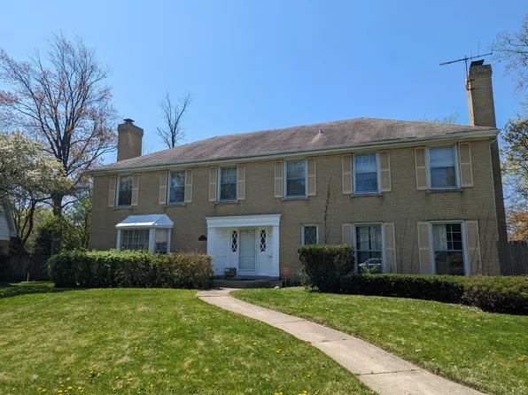 3031 Indianwood Rd, Wilmette, IL 60091