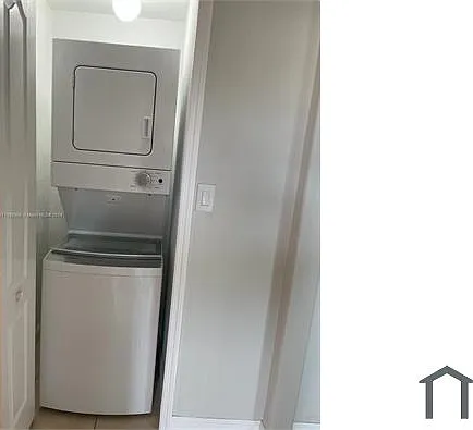 2731 SE 17th Ave #209 — Photo 6