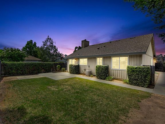 4th image of 8250 Bull Mountain Cir