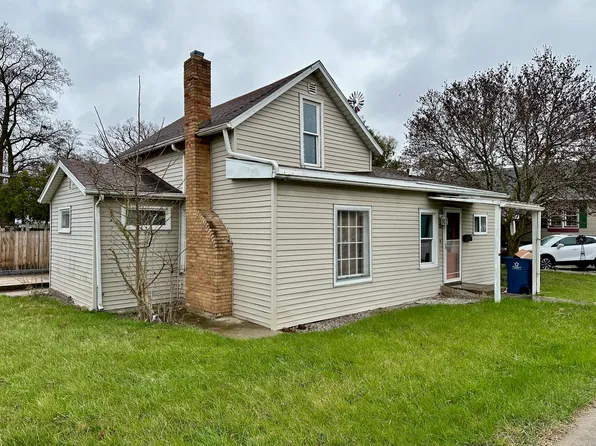 602 S Heaton St, Knox, IN 46534