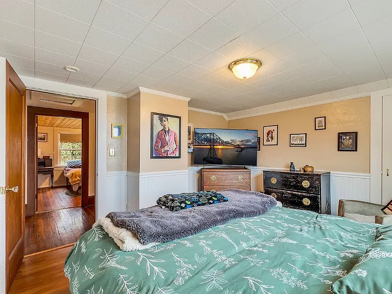 35210 Orchard Ln — Photo 6