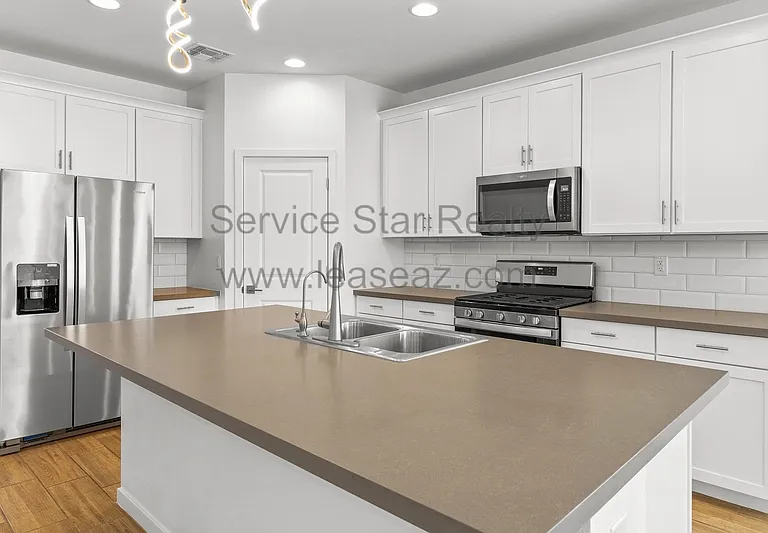 5543 W Rainwater Dr — Photo 9