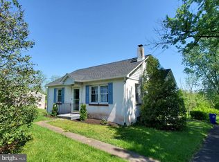 27 Ben Franklin Hwy E, Birdsboro, PA 19508