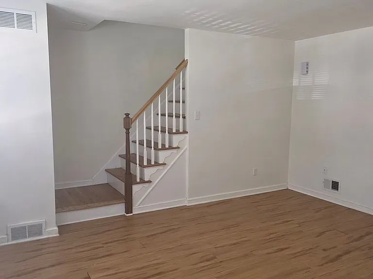 1554 Clayton Rd — Photo 11