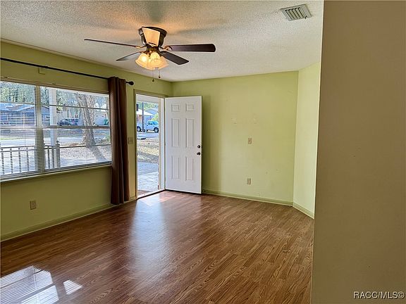 2nd image of 7151 W Greenwood Ln