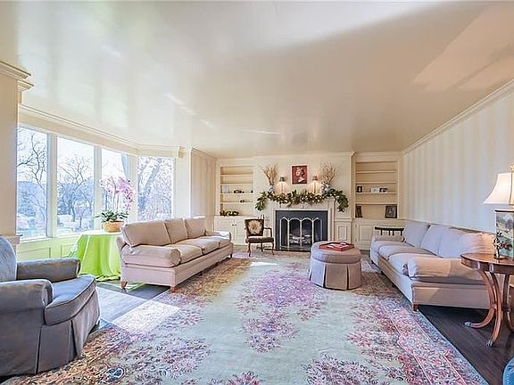 4th image of 137 Kenlane St