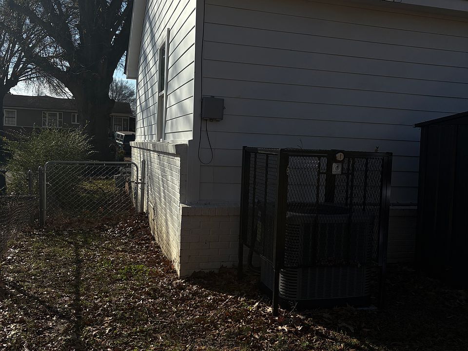 2nd image of 642 Ledbetter Ave #3
