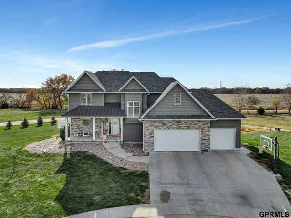 1103 Woodland Ave, Beatrice, NE 68310