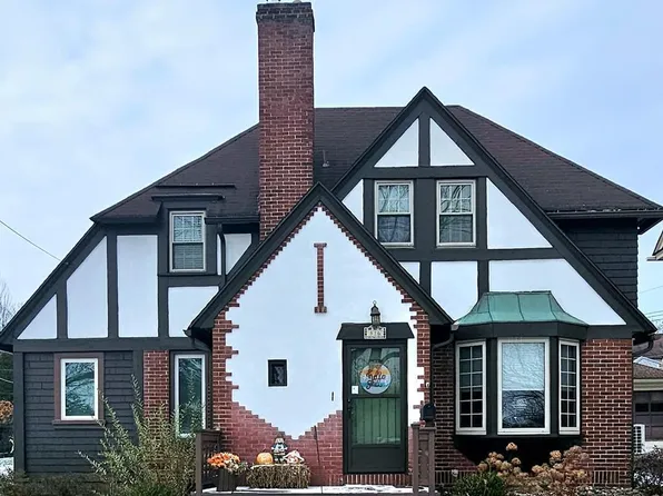 816 Sunnehanna Dr, Johnstown, PA 15905
