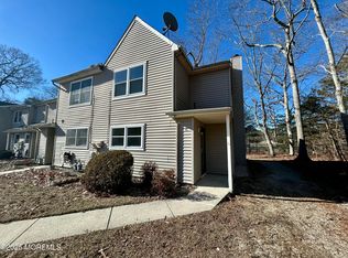 41 Townhouse Ln, Little Egg Harbor, NJ