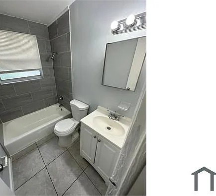 2031 W 9th St #3 — Photo 5