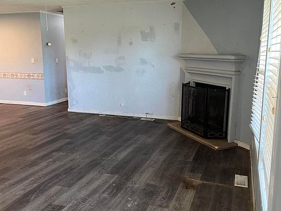 4th image of 75 Kelly Street