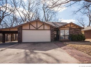 1105 W Huntsville St, Broken Arrow, OK 74011