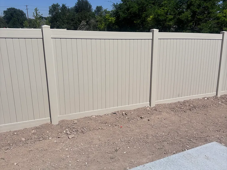 fenced side yards