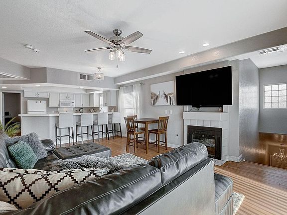 2nd image of 3609 Galatea St Unit 203