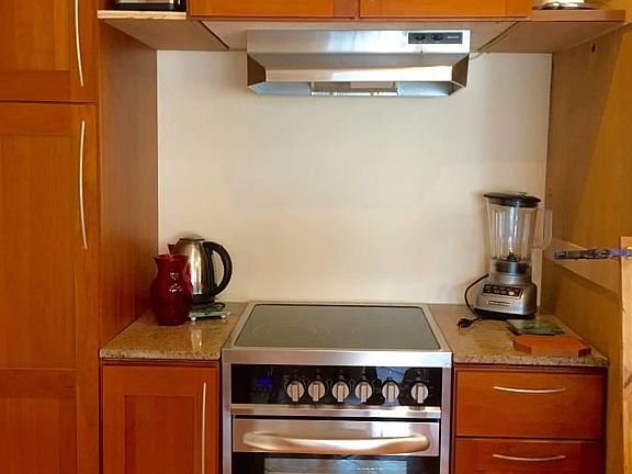 4th image of 85 Parnassus Rd #B