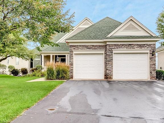 2nd image of 9828 Wellington Ln