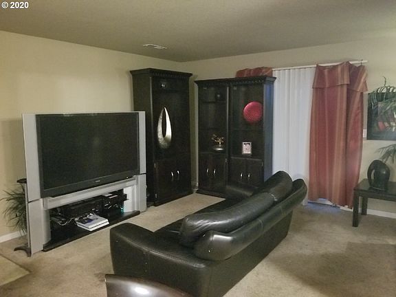 5th image of 14019 NE 20th Ave APT 3