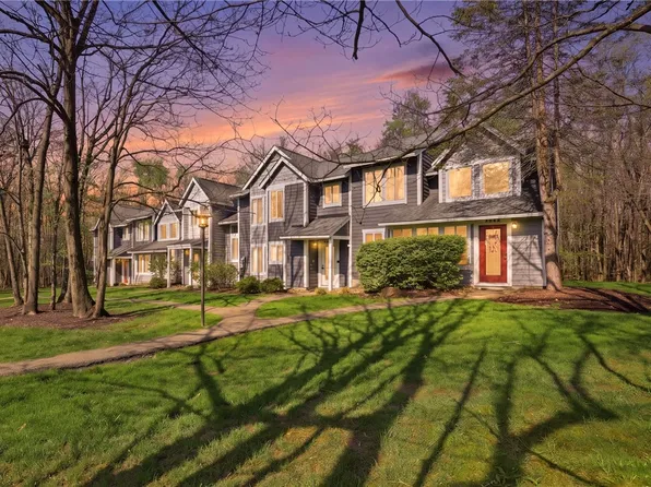 1627 Snowfield Way, Hidden Valley, PA 15502