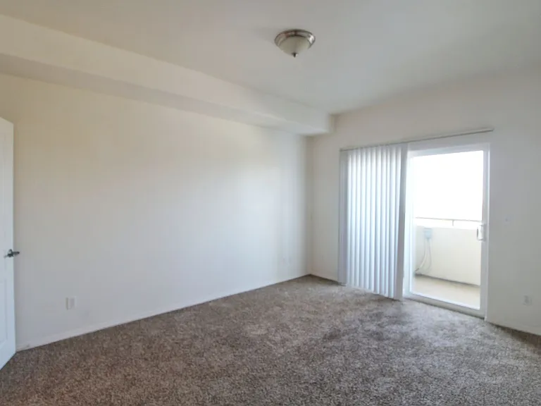 Harborview Apartments — Photo 36