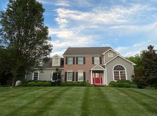 8 Quaker Rd, Flemington, NJ 08822