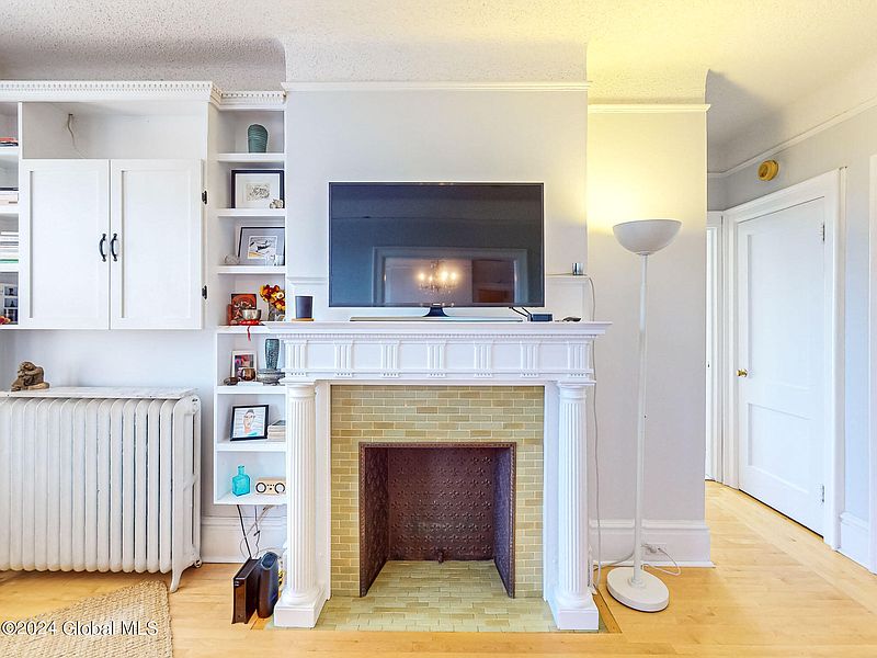 3rd image of 352 State Street #5C