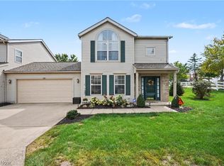 4080 Falconswalk Ct, Stow, OH 44224